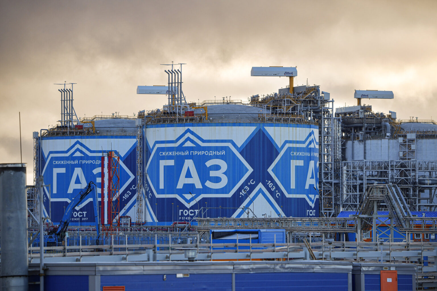 НОВАТЭК направил своих рабочих для достройки танкера Arc7