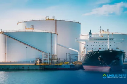 Доход TotalEnergies от продажи СПГ за 9 месяцев снизился на 28%